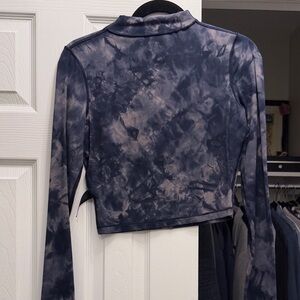 Lululemon Athletica Blue Tie-Dye Long Sleeve Top